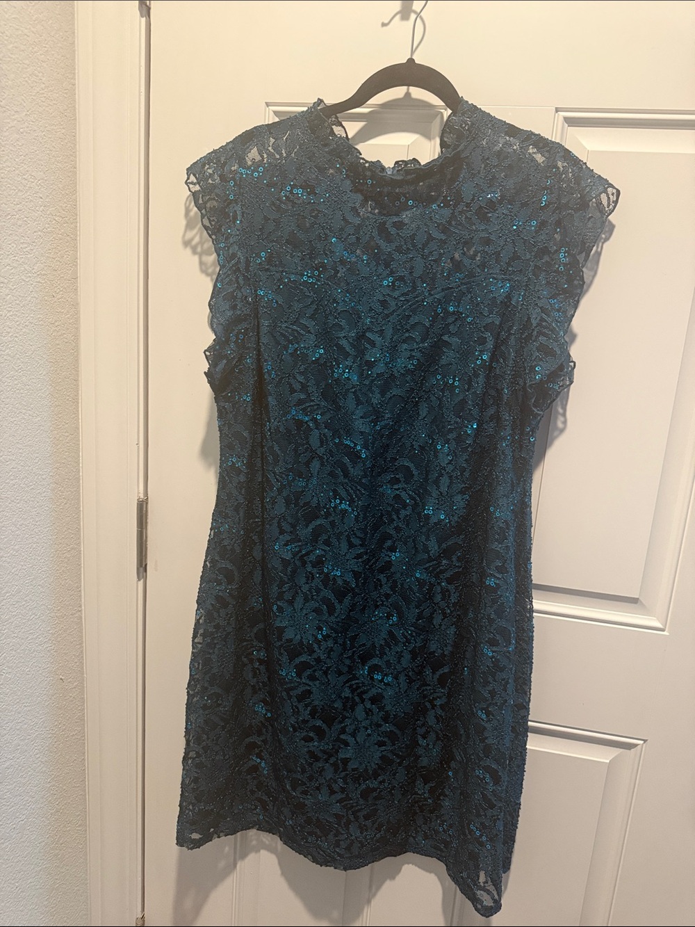 Alex B Nites Elegant Teal Lace Sequin Cap-Sleeve Dress